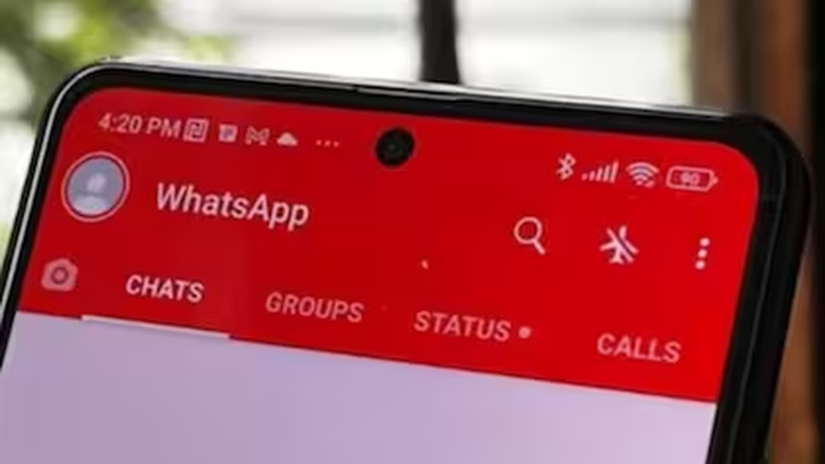 Cómo activar el modo rojo de WhatsApp Cómo activar el modo rojo de WhatsApp