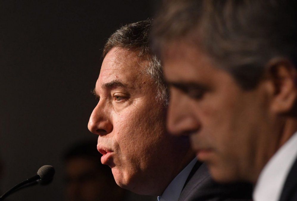 Nicolás Dujovne estrena su cargo de coordinador y recibe a nueve ministros