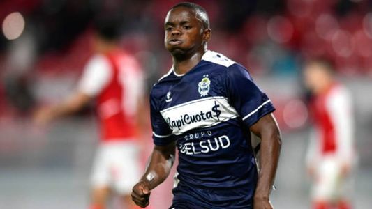 Racing: una agrupación feminista se opone a la contratación Carbonero