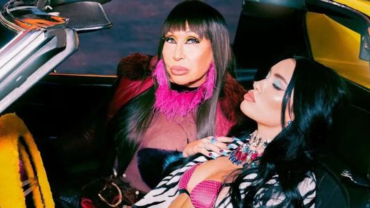 Lali Espósito lanzó el video que grabó con Moria Casán ¿y se filtró un mensaje oculto?