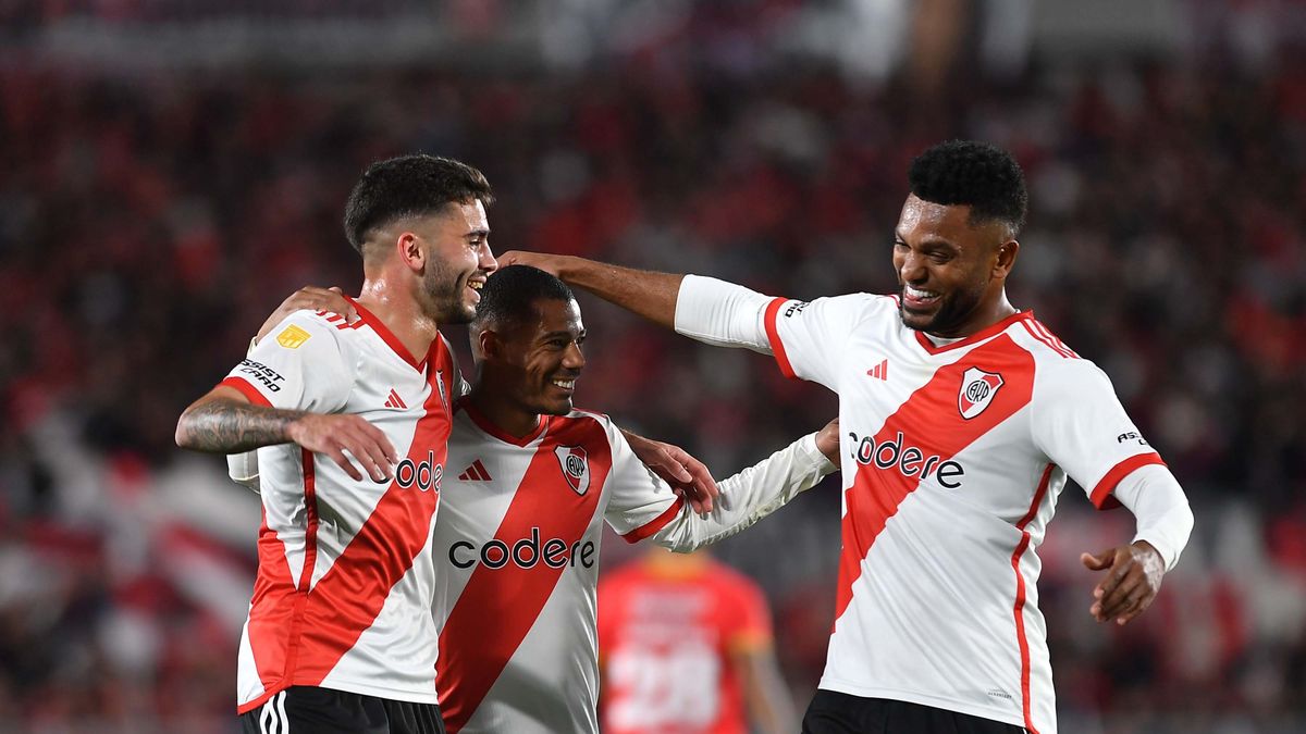 River le ganó a Arsenal y se metió entre los cuatro primeros de su zona en la Copa de la Liga