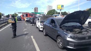 Choque múltiple en la General Paz: siete autos involucrados, heridos y demoras en el tránsito