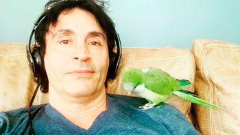 A Sebastián Estevanez le explotó un bidón con alcohol: Se me prendieron fuego la cara y el cuello