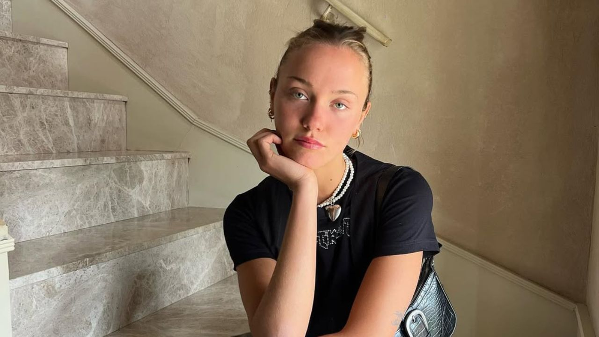 La hija de Maru Botana mostró su look para un casamiento y en las redes no tuvieron piedad