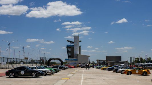 El Porsche Festival volvió al Autódromo de San Nicolás