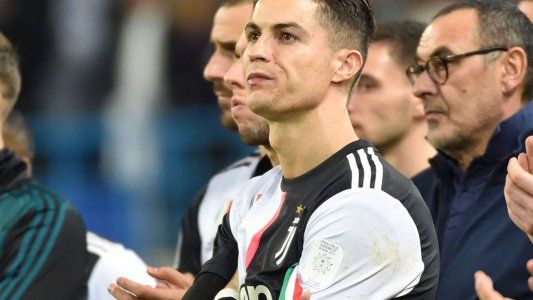 Cristiano Ronaldo no aguantó la bronca y se sacó la medalla de plata de la Supercopa