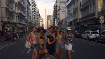 Las Falladas tomaron la avenida Corrientes