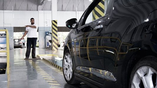 Faltante de neumáticos: en Córdoba alquilan cubiertas para realizar la verificación técnica