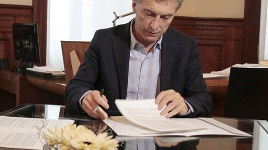 Anticipo de A24.com: Macri firmó el decreto que abre un plan de retiros voluntarios en el Estado
