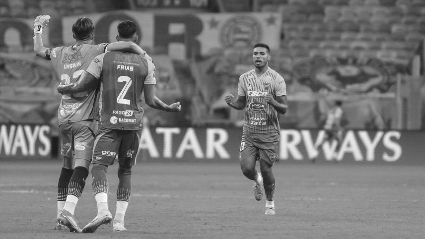 Triunfazo de Defensa en Brasil: le ganó 3-2 a Bahia por la ida de los cuartos de final en un partido signado por el VAR