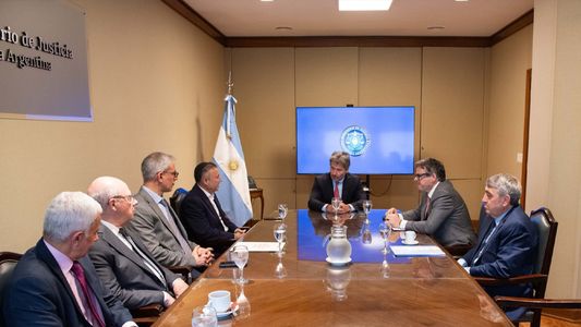 Causa AMIA: el Gobierno estudia denunciar en la Corte Internacional de Justicia a Irán por el atentado