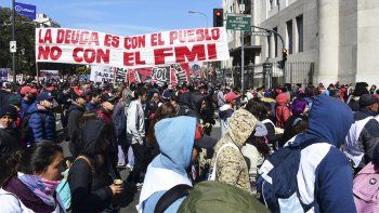 Este martes seguirán las protestas en las calles: habrá cortes, marchas y movilizaciones en todo el país