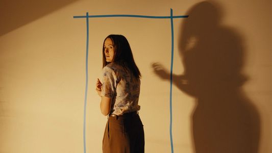 Se estrena en cines Backrooms: sin salida, una de las películas más esperadas del año