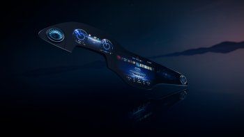 Mercedes-Benz revoluciona el interior del automóvil con sus pantallas con inteligencia artificial