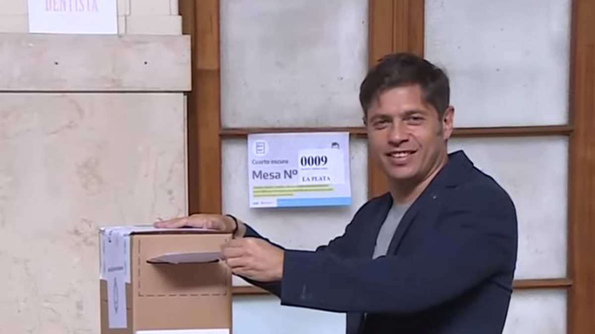 Axel Kicillof emitió su voto en las Elecciones generales 2021.