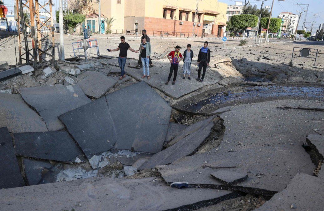 Los bombardeos continuaron a un lado y otro de la Franja de Gaza