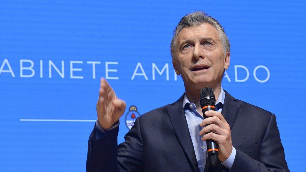 Tras las PASO y en medio de otro capítulo de la crisis, Macri encabeza una reunión del Gabinete ampliado