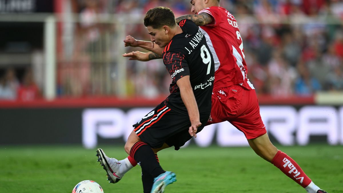 Álvarez tuvo una en River en el primer tiempo.