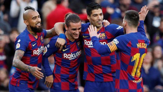 Con un golazo de Messi, Barcelona goleó al Alavés y llega líder al receso navideño