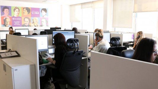 En tres años, las llamadas al 144, la línea contra la violencia de género, crecieron casi un 30%