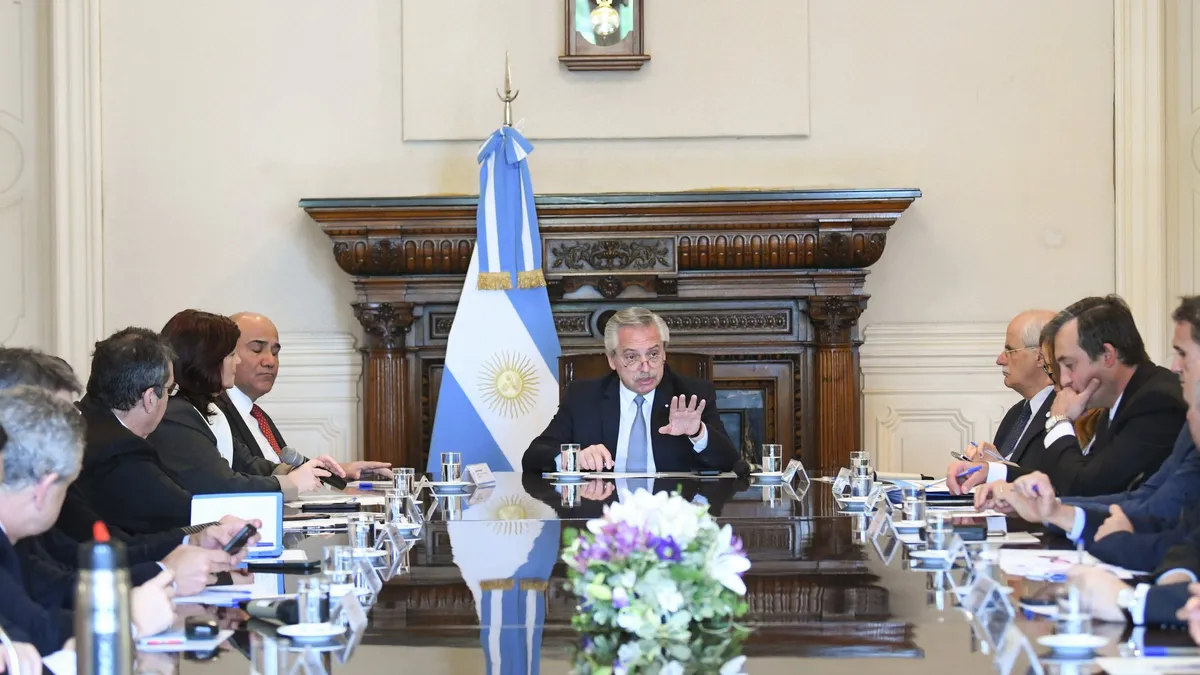 Alberto Fernández encabezó la última reunión de gabinete. Tres días después renunció el ministro de Hábitat