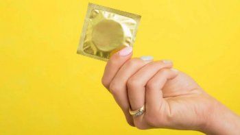 Preservativo semáforo que cambia de color si detecta enfermedades sexuales