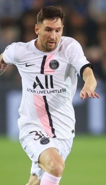 Messi y un casi golazo en su debut con PSG en la Champions