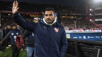 ¿se va de independiente? la fuerte decision que tomo carlos tevez tras la eliminacion de la copa de la liga ¿se va de independiente? la fuerte decision que tomo carlos tevez tras la eliminacion de la copa de la liga