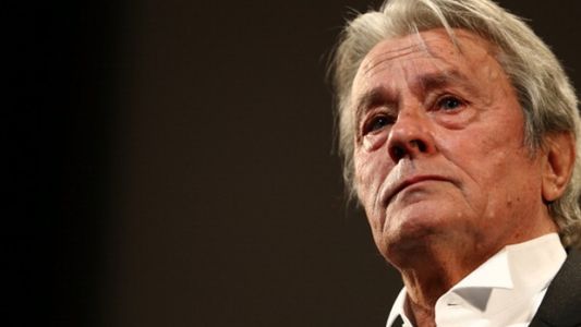 Alain Delon se hartó de la sociedad actual: Cuando muera lo haré con mi perro