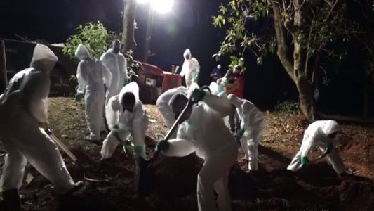 Brasil: descubren una nueva cepa en medio de otro récord de muertes