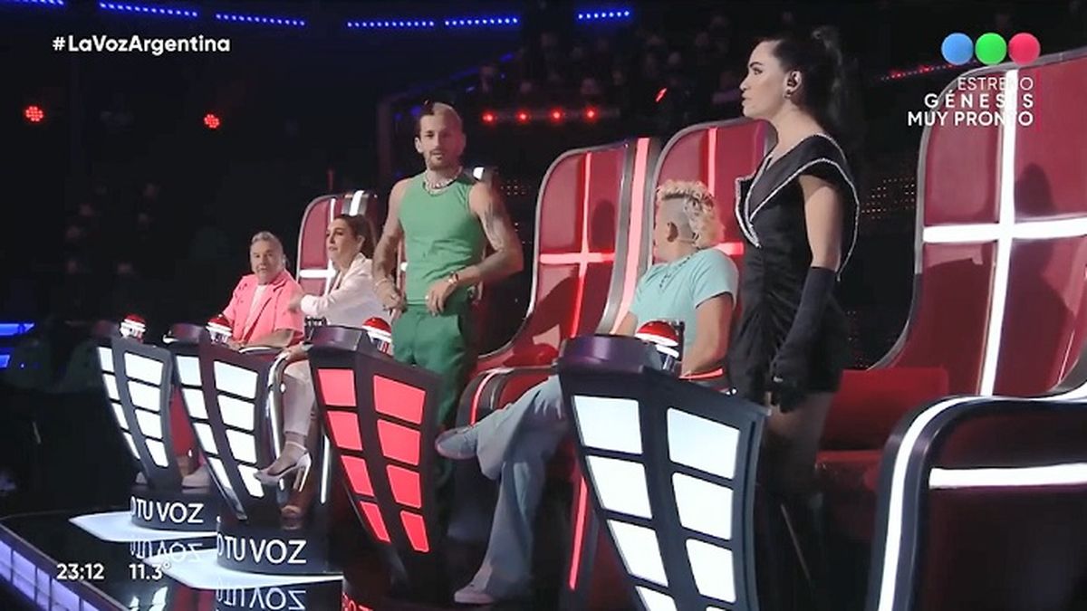 La sorpresa de Lali Esp&oacute;sito al darse cuenta que sus compa&ntilde;eros tambi&eacute;n quisieron robar a Renato, del team Mau y Ricky, en La Voz Argentina 2022.&nbsp;