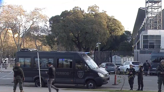 Amenaza de bomba en la Embajada de Estados Unidos: evacuaron la sede y desplegaron un operativo en Palermo