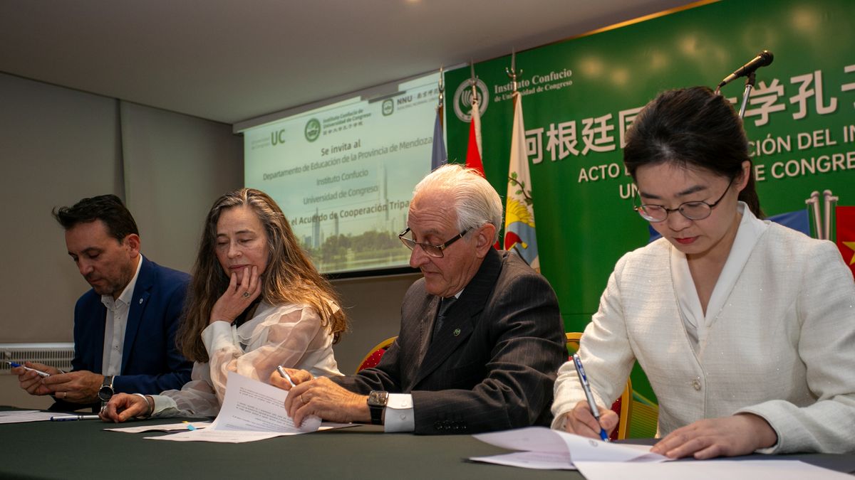 La Universidad de Congreso inauguró el primer instituto para la enseñanza del idioma chino