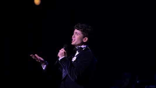 Martín Savi brilló en el Teatro Avenida