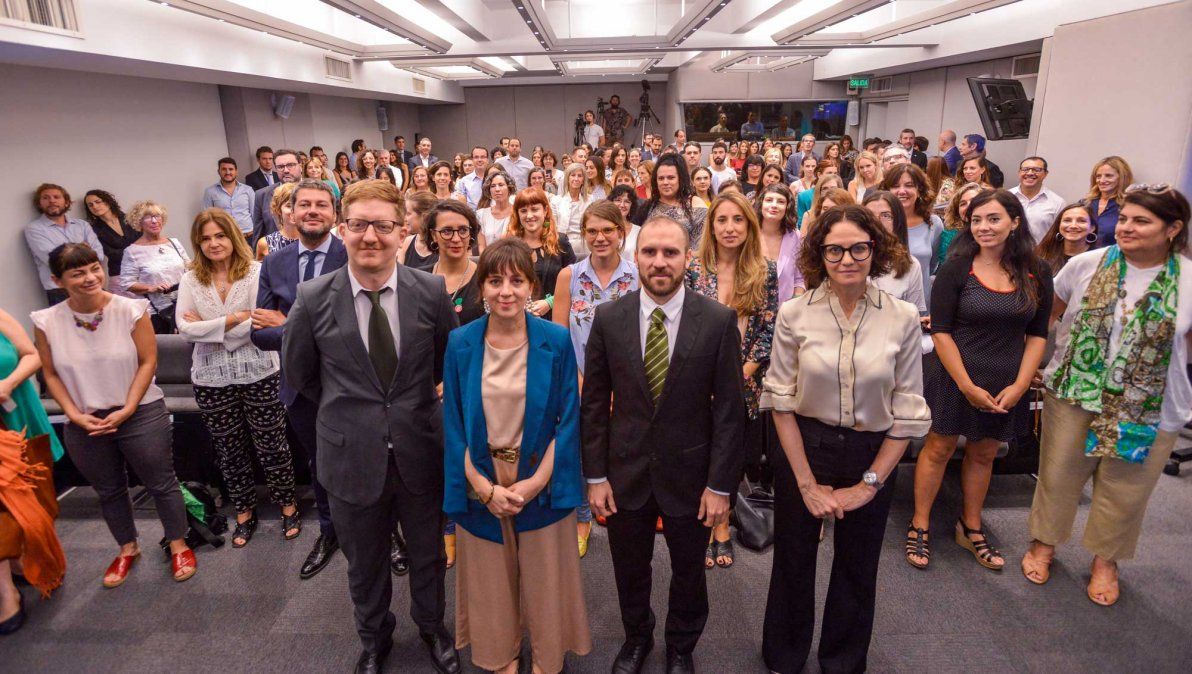 El Gobierno se ilusiona con que la crisis global por el coronavirus ayude a cerrar la negociación de la deuda con bonistas