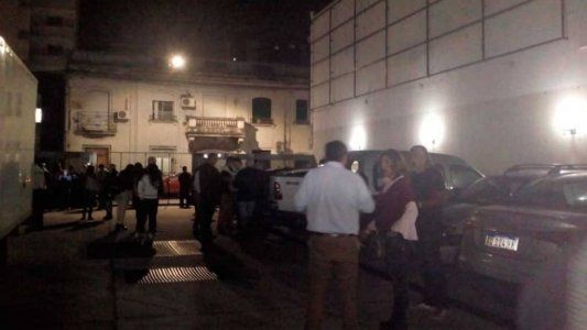 Por una amenaza de bomba desalojaron el bunker de Cambiemos en Santa Fe