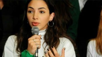 Thelma Fardin escrachó a un hombre que le pidió una foto y luego se burló: ¿Qué clase de tipo se para a...?