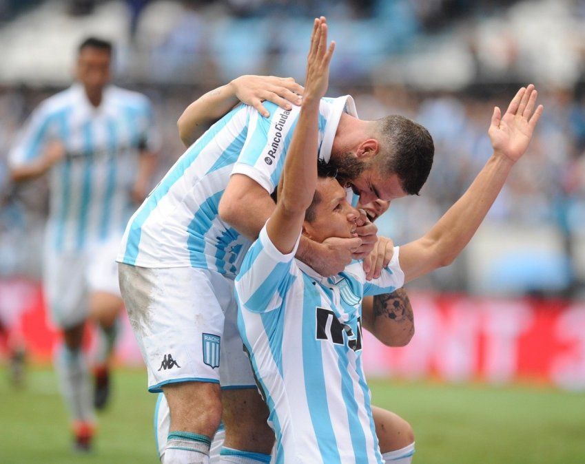 De PlayStation: el delicioso caño de Lautaro Martínez en el triunfo de Racing