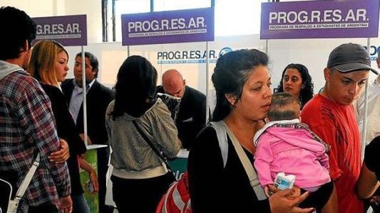 Planes sociales: ¿cuántos hay en Argentina y a quiénes están dirigidos?