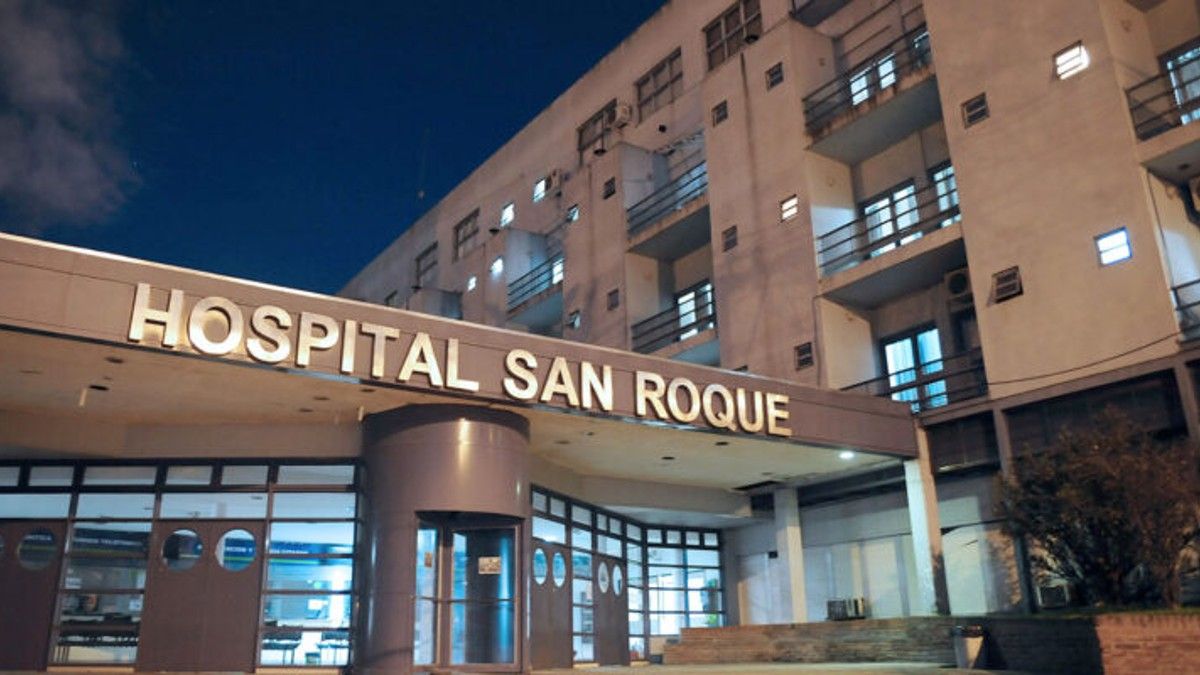 El hospital donde fue trasladado el comerciante. Fuente: El Editor Platense.&nbsp;