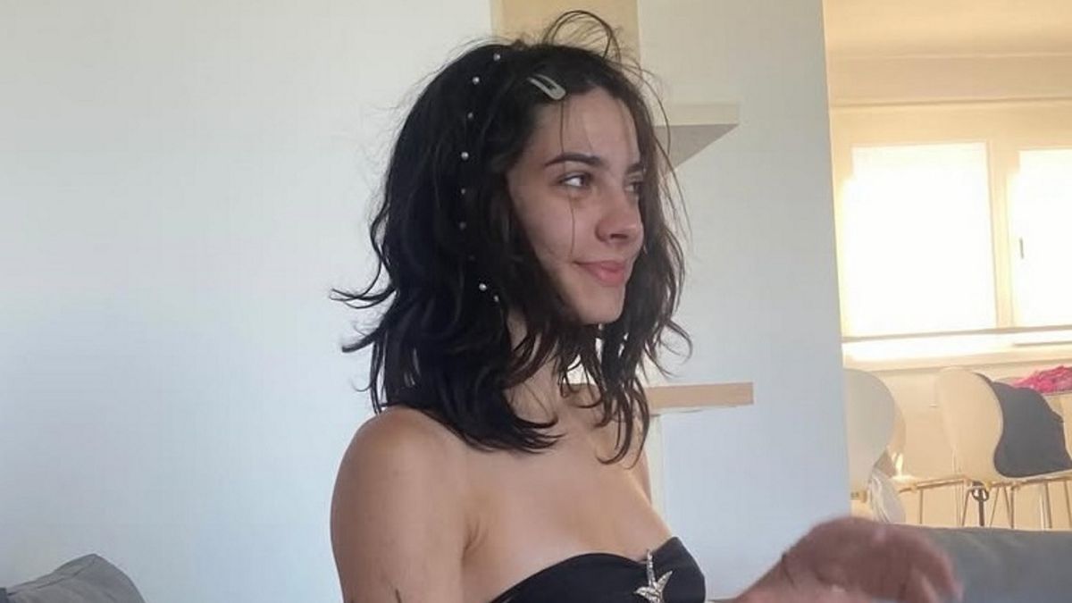 Las sensuales fotos de Morena, la hija de Pablo Echarri y Nancy Dupláa, en la playa: “Costa argentina, te amo”