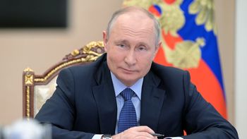 Vladimir Putin tiene un botón rojo en el Kremlin: ¿para qué sirve?