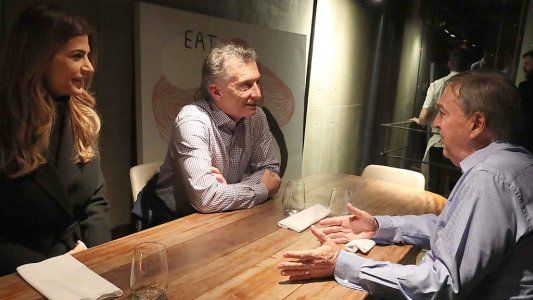 Intento de escrache en Córdoba: un hombre increpó a Macri cuando ingresaba a cenar con Schiaretti