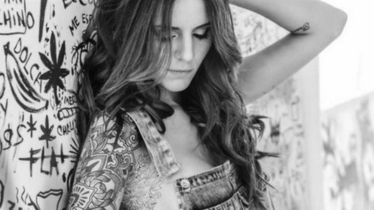 Candelaria Tinelli no para de hacerse tatuajes