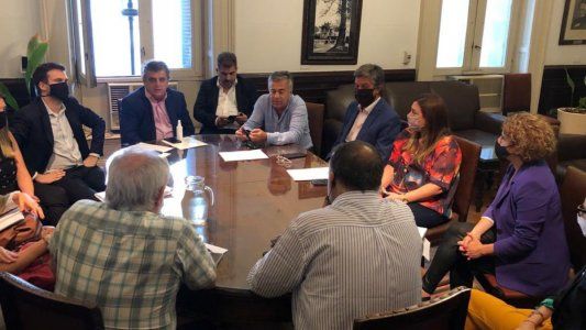 Tras supuesto caso de coronavirus, diputados opositores se trasladaron a sus despachos para seguir la sesión