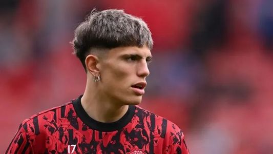 El POLÉMICO cruce de Alejandro Garnacho con un hincha del Manchester United