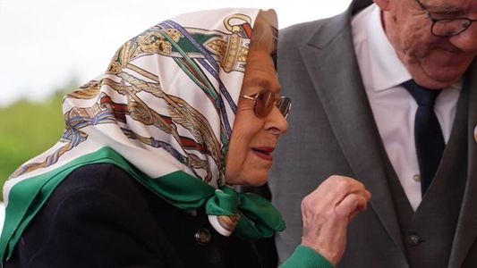 Tras casi dos meses de ausencia reapareció la reina Isabel II, con la mira puesta en el jubileo de platino