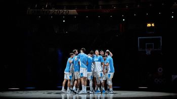 La selección de básquet le ganó 97-77 a Japón y clasificó a cuartos