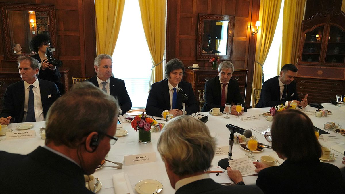 Javier Milei se reunió en Nueva York con empresarios e inversores tras participar en la CPAC. (Foto: Presidencia)