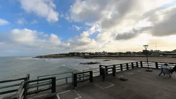 El relato de la noche de terror que vivió una adolescente atacada en plena playa